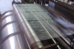 '不锈钢裹边窗纱织机'